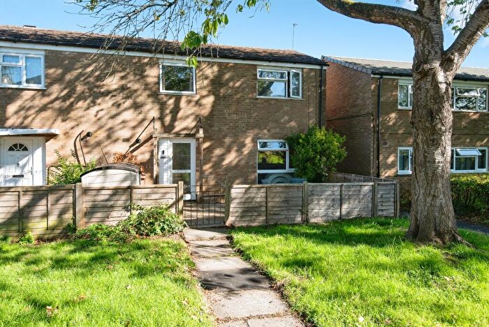 3 Bedroom End Of Terrace House For Sale In York Road, Stevenage, SG1