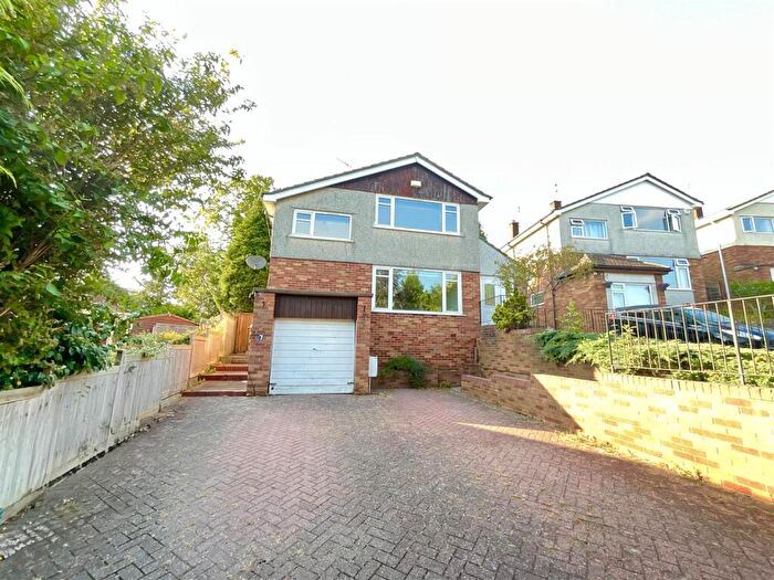 4 Bedroom Detached House To Rent In Charnhill Ridge, Mangotsfield, Bristol, BS16