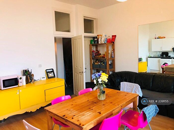 5 Bedroom Flat To Rent In The Kelly Arms, Kingston Upon Thames, KT1