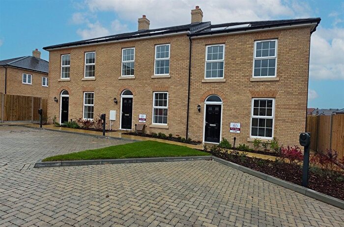 2 Bedroom End Of Terrace House For Sale In Richmond Park, Whitfield, Dover, Kent, CT16