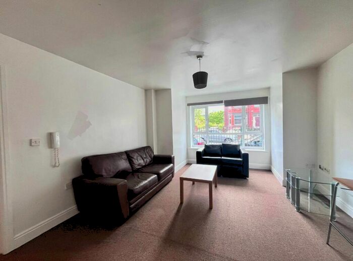1 Bedroom Flat For Sale In Plymouth Point, Manchester, M13