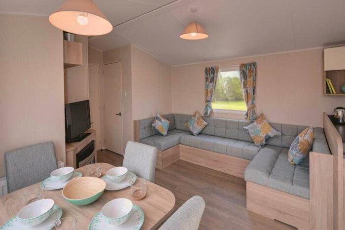 2 Bedroom Caravan Mobile Home For Sale In Malvern View, Worcestershire, WR6