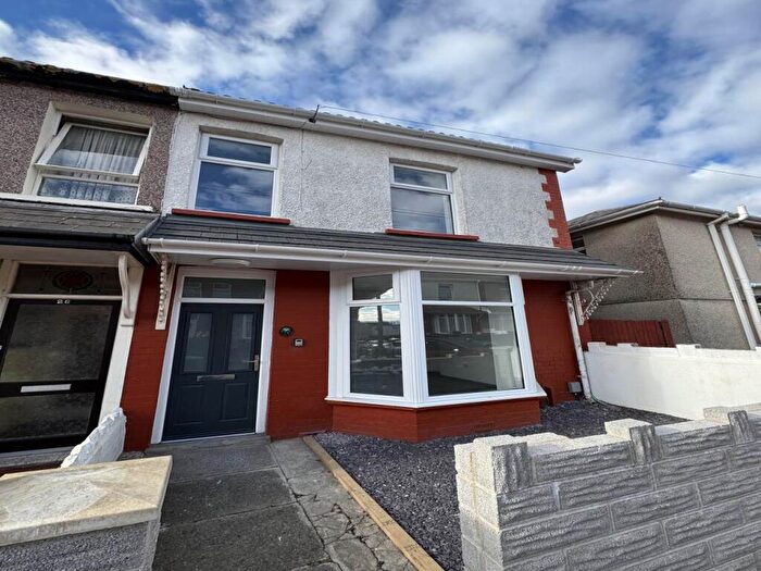 3 Bedroom House To Rent In Idwal Street, Neath, SA11
