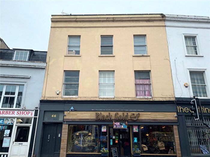 1 Bedroom Flat For Sale In High Street, Cheltenham, Gloucestershire, GL50
