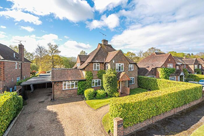 4 Bedroom Detached House For Sale In Worplesdon, GU22
