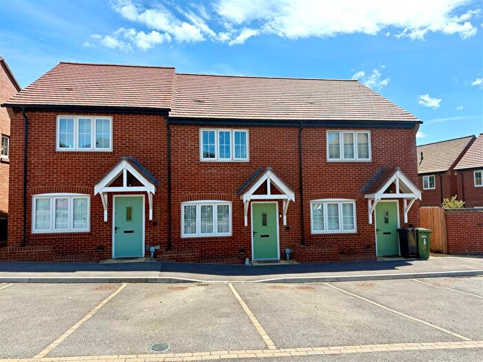 2 Bedroom Terraced House For Sale In Hickory Way, Hedge End, Southampton, SO30