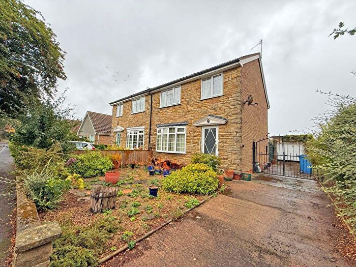 3 Bedroom Semi Detached House For Sale In Abbots Garth, Seamer, Scarborough, YO12