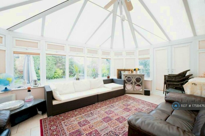 5 Bedroom Detached House To Rent In Felipe Road, Chafford Hundred, Grays, RM16