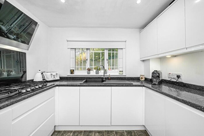 3 Bedroom Detached House For Sale In Hailes Avenue, Mount Vernon, G32