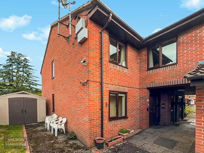 1 Bedroom Flat For Sale In Betjeman Close, Pinner, HA5