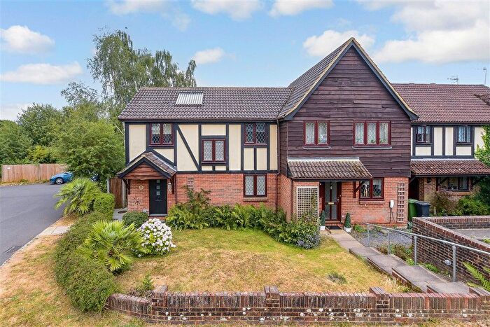 4 Bedroom Semi-Detached House For Sale In Oak End, Beare Green, Surrey, RH5