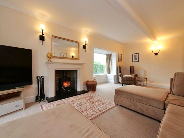 3 Bedroom Bungalow For Sale In Three-bedroom Detached Bungalow, Holcombe, BA3
