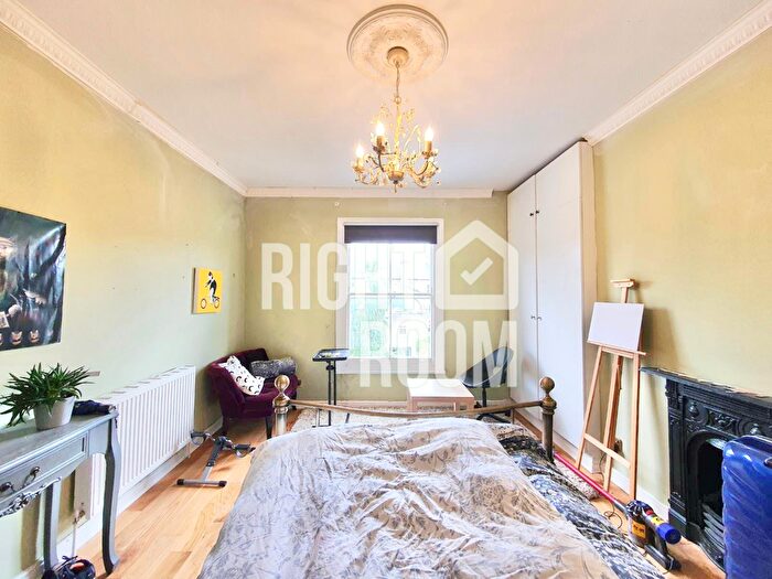 1 Bedroom Flat To Rent In St. Georges Avenue, London, N7