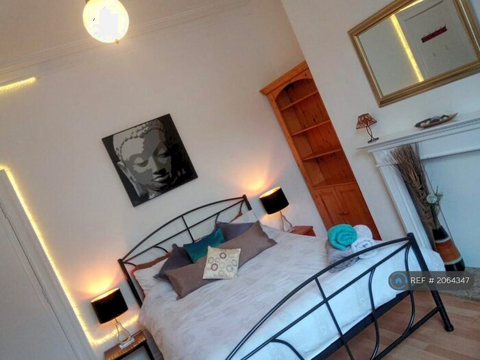 2 Bedroom Flat To Rent In Ffl, Aberdeen, AB24