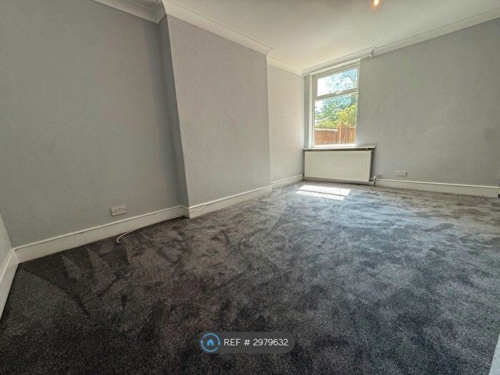 1 Bedroom Flat To Rent In St James's Road, Croydon, CR0