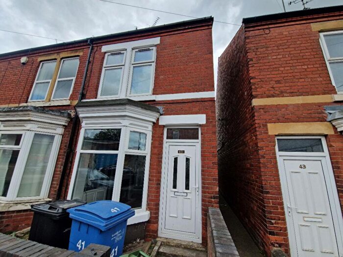 2 Bedroom Terraced House To Rent In Clarence Road, Worksop, S80