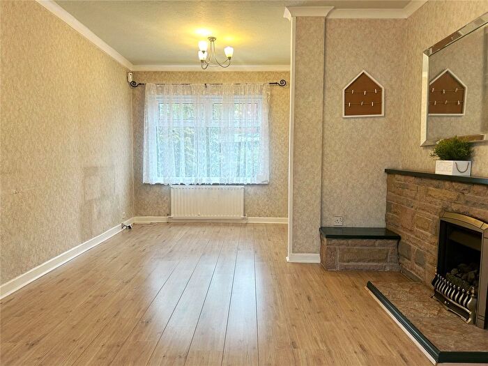 2 Bedroom Semi-Detached House For Sale In Prior Street, Glodwick, Oldham, OL8