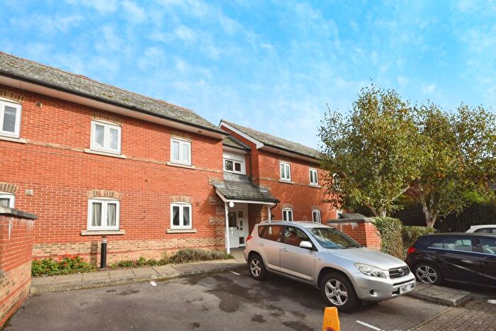 2 Bedroom Apartment For Sale In Coates Quay, Chelmsford, CM2