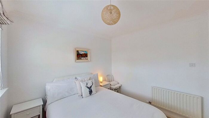 2 Bedroom Flat To Rent In East Werberside, Edinburgh, EH4