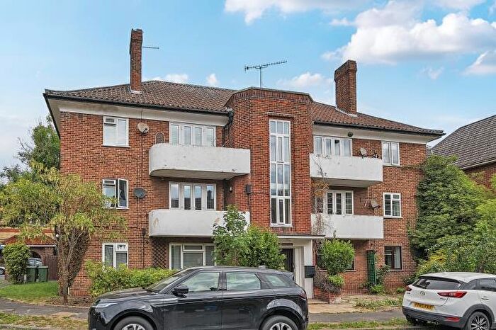 2 Bedroom Flat To Rent In Marlborough House, Courtlands, Maidenhead, SL6
