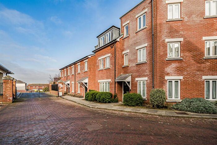 2 Bedroom Apartment For Sale In Admirals Quarter, Barrack Road, Weymouth, DT4
