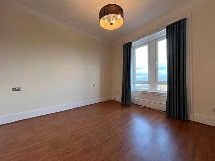 2 Bedroom Flat To Rent In Dempster Street, Greenock, PA15