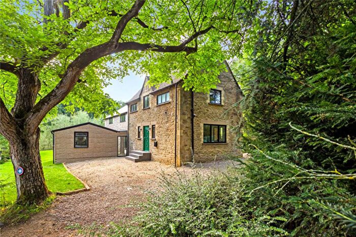 5 Bedroom Detached House For Sale In London Road, Cheltenham, Gloucestershire, GL54