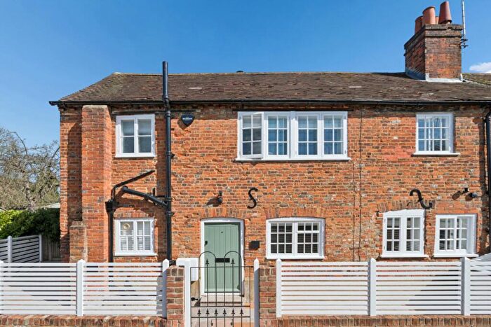 2 Bedroom End Of Terrace House For Sale In Wycombe End, Beaconsfield, HP9