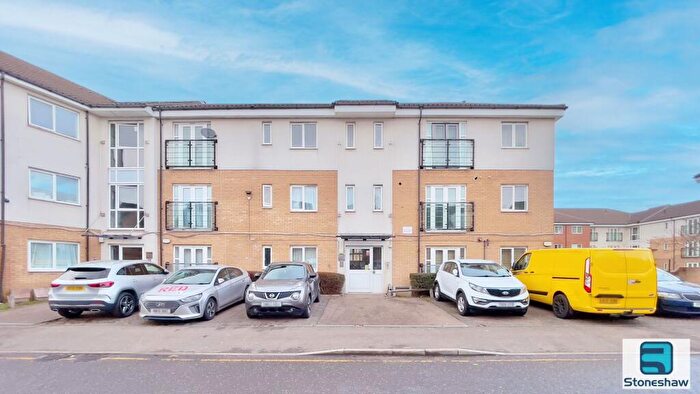 2 Bedroom Flat For Sale In Berengers Place, Neale Court Berengers Place, RM9