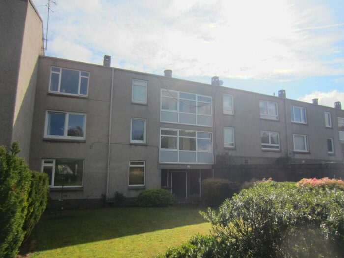 2 Bedroom Flat To Rent In Oxgangs Place, Oxgangs, Edinburgh, EH13