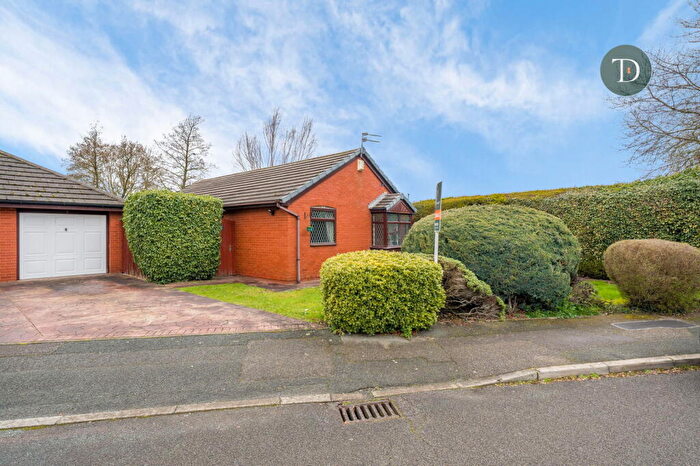 3 Bedroom Detached Bungalow For Sale In Silverbirch Way, Whitby, Ellesmere Port, CH66