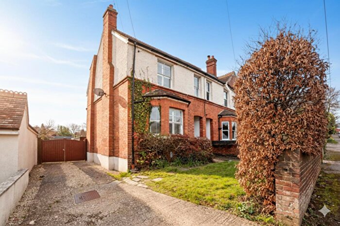 3 Bedroom Semi Detached House For Sale In Sedgewell Road, Sonning Common, RG4
