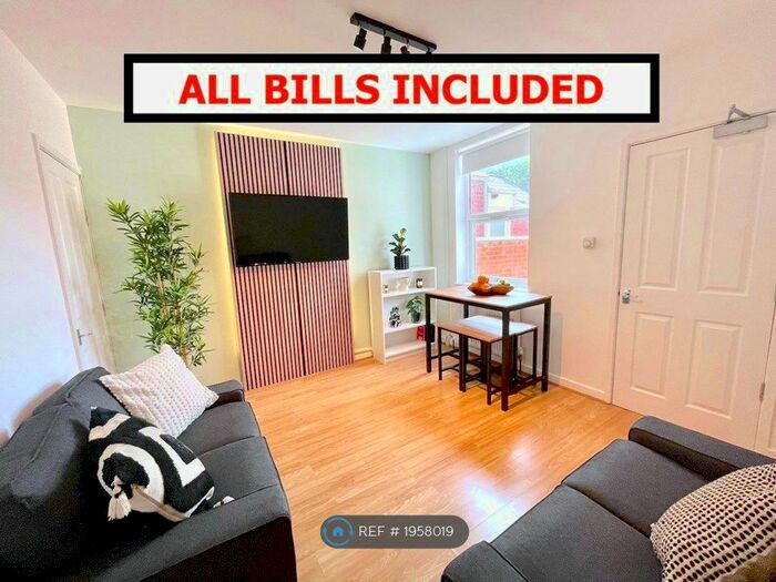 4 Bedroom Terraced House To Rent In St. Margaret Road, Coventry, CV1