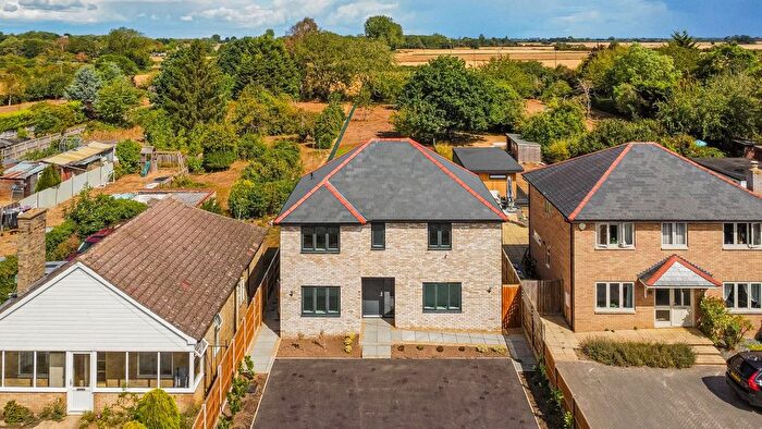 4 Bedroom Detached House For Sale In Cambridge Road., Oakington, Cambridge, CB24