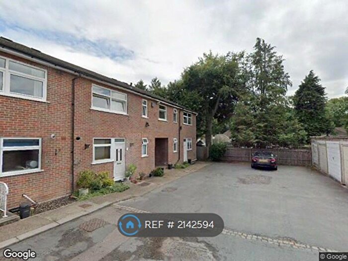 2 Bedroom Maisonette To Rent In West End Avenue, Pinner, HA5