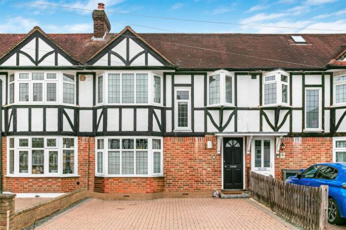 3 Bedroom Terraced House For Sale In Cardinal Avenue, Kingston Upon Thames, KT2