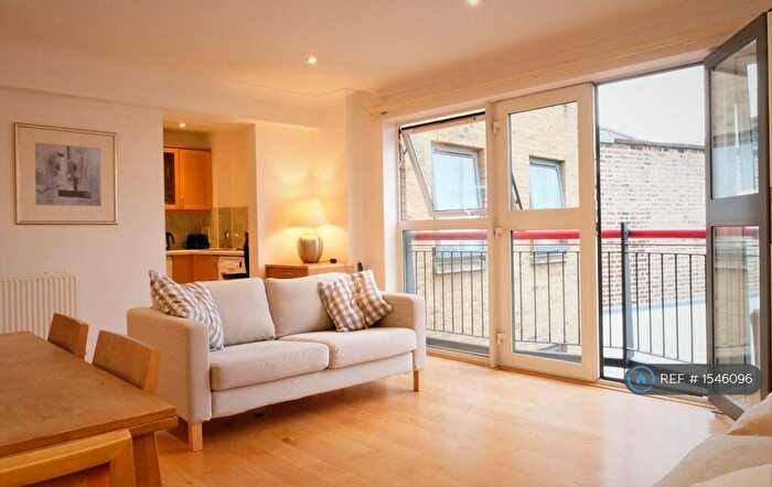 3 Bedroom Flat To Rent In St John Street, London, EC1V