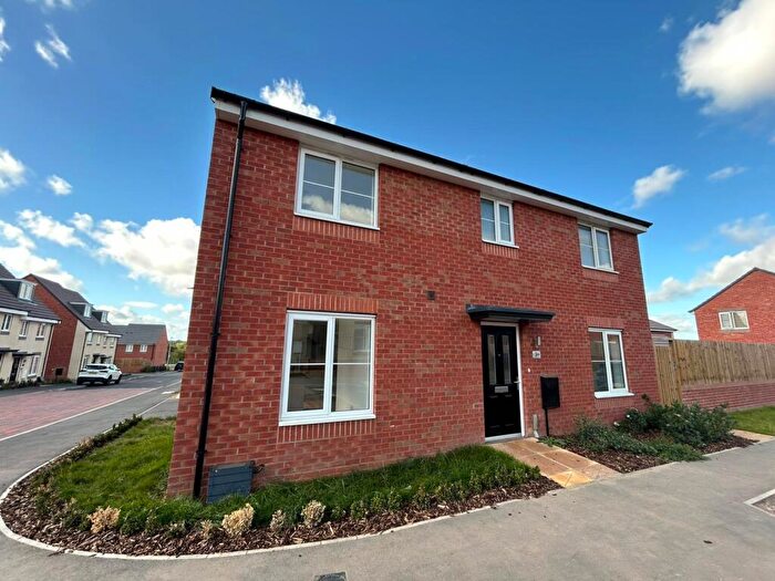 4 Bedroom Detached House For Sale In Tame Way, Bulkington, Bedworth, Warwickshire, CV12
