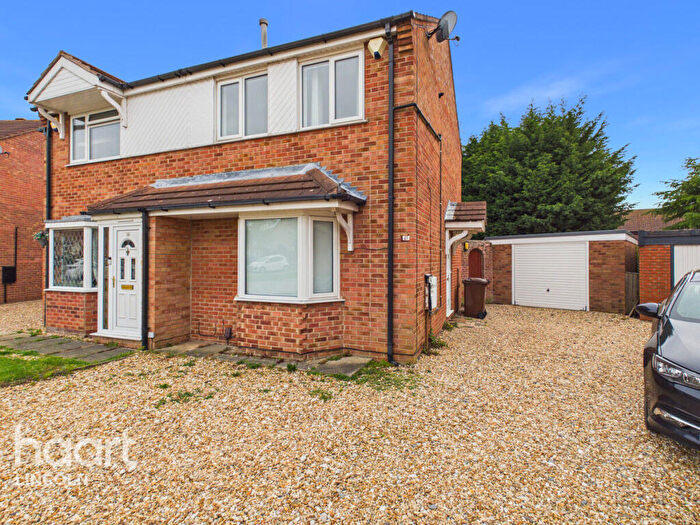 2 Bedroom Semi-Detached House For Sale In Digby Close, Lincoln, LN6
