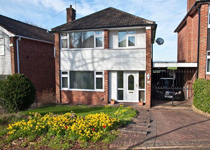 3 Bedroom Detached House For Sale In Brownlow Drive, Nottingham, NG5