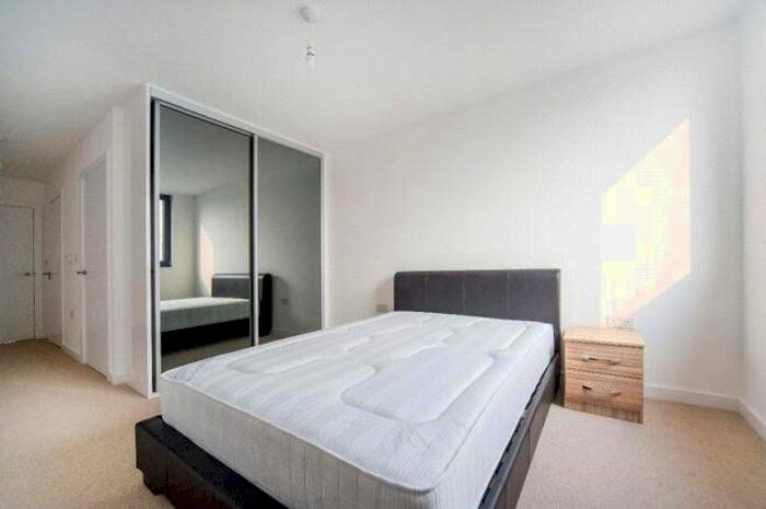 2 Bedroom Flat To Rent In Hepburn House, Bermondsey Works, SE16