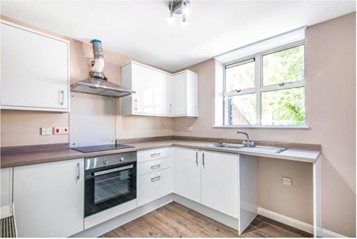 1 Bedroom Apartment To Rent In Bell Green, London, SE26