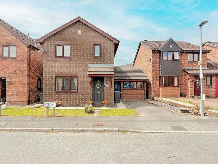 3 Bedroom Detached House For Sale In Cheviot Gate, Low Moor, Bradford, BD12