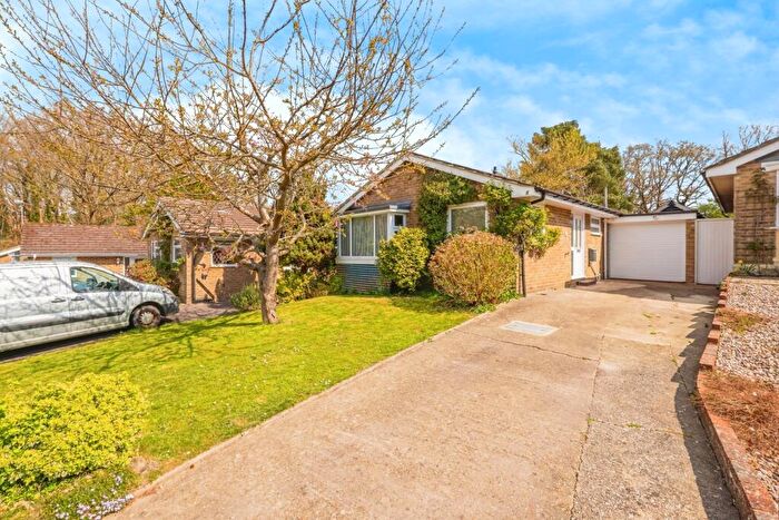 3 Bedroom Bungalow For Sale In Pitsham Wood, Midhurst, West Sussex, GU29