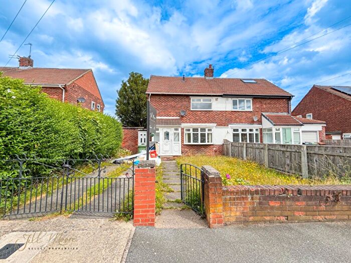 2 Bedroom Semi-Detached House To Rent In Renfrew Road, Redhouse Estate, Sunderland, SR5
