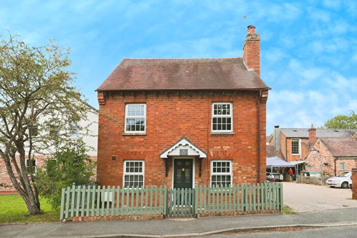 3 Bedroom Cottage For Sale In Leamington Road, Long Itchington, Southam, Warwickshire, CV47