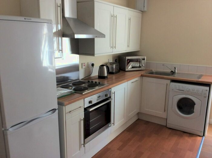 2 Bedroom Flat To Rent In Lawrence Street, West End, Dundee, DD1