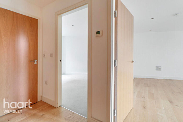 1 Bedroom Apartment For Sale In Off Ealing Road, HA0