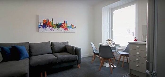 3 Bedroom Flat To Rent In Park Avenue, Stobswell, Dundee, DD4