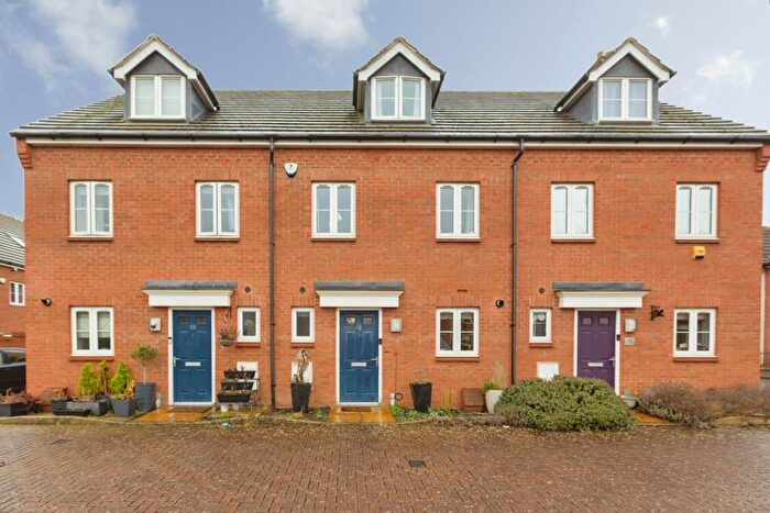 3 Bedroom Terraced House For Sale In Chappell Close, Aylesbury, Buckinghamshire, HP19